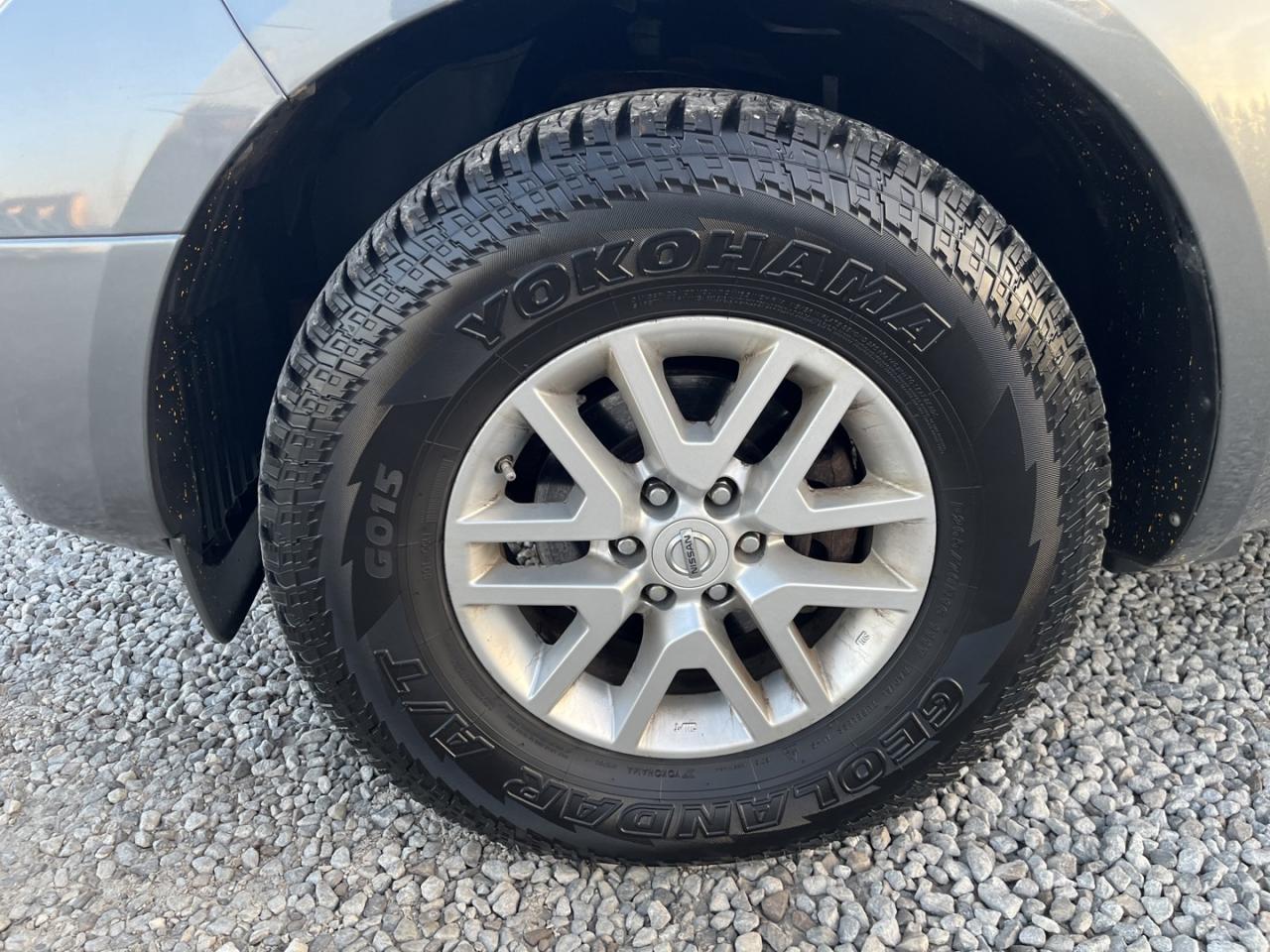 2017 Nissan Frontier SL Photo