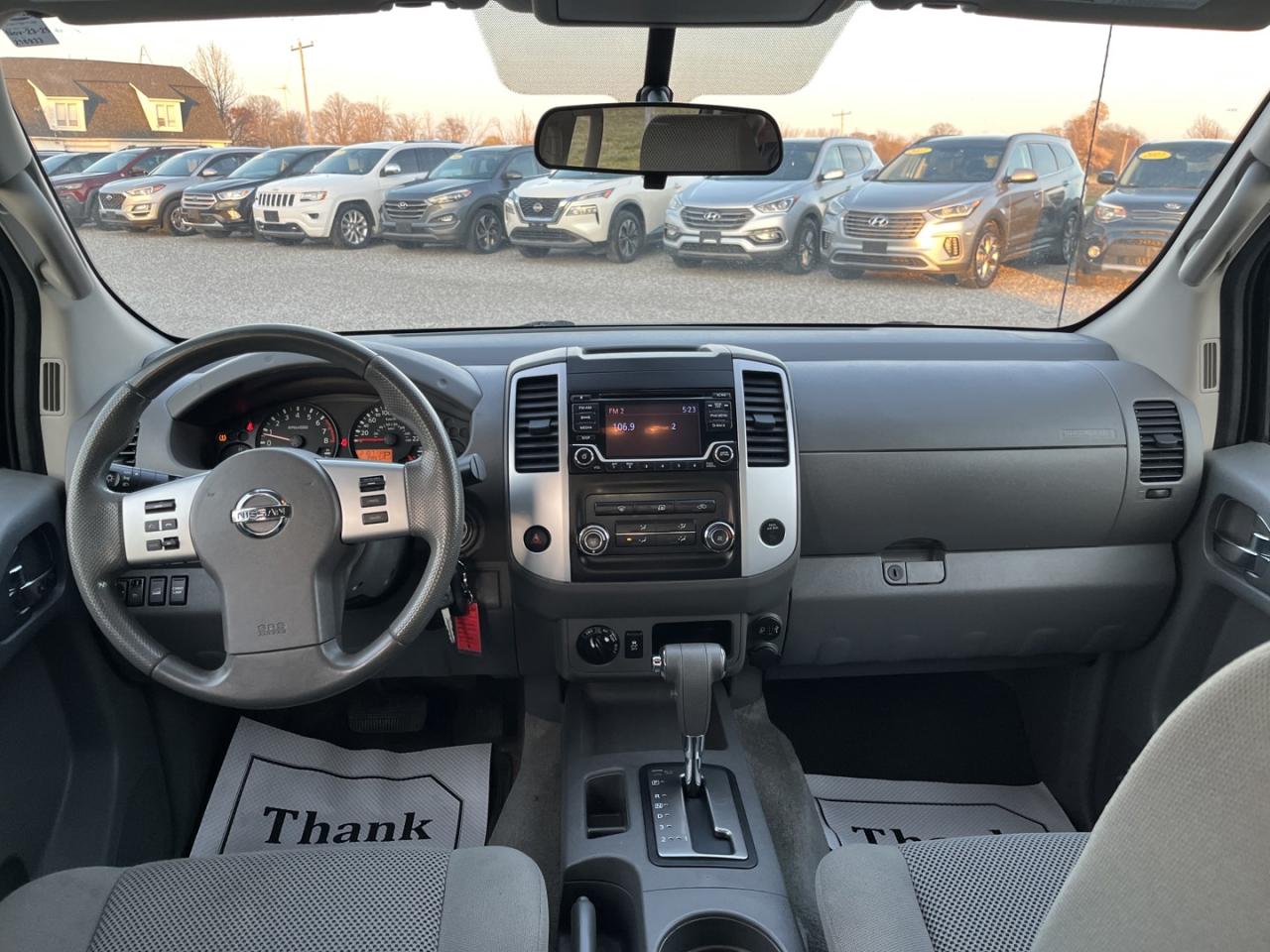 2017 Nissan Frontier SL Photo