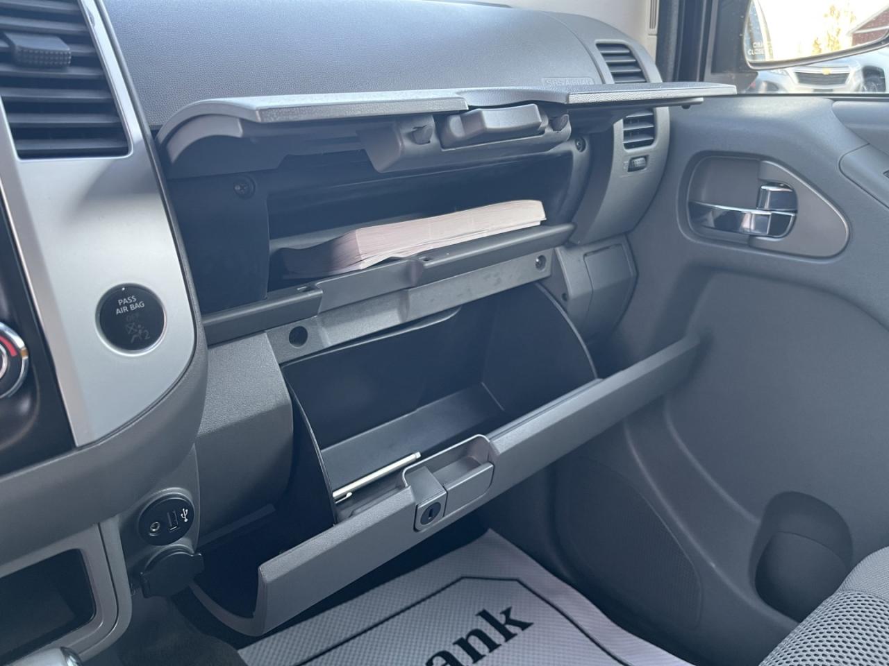 2017 Nissan Frontier SL Photo