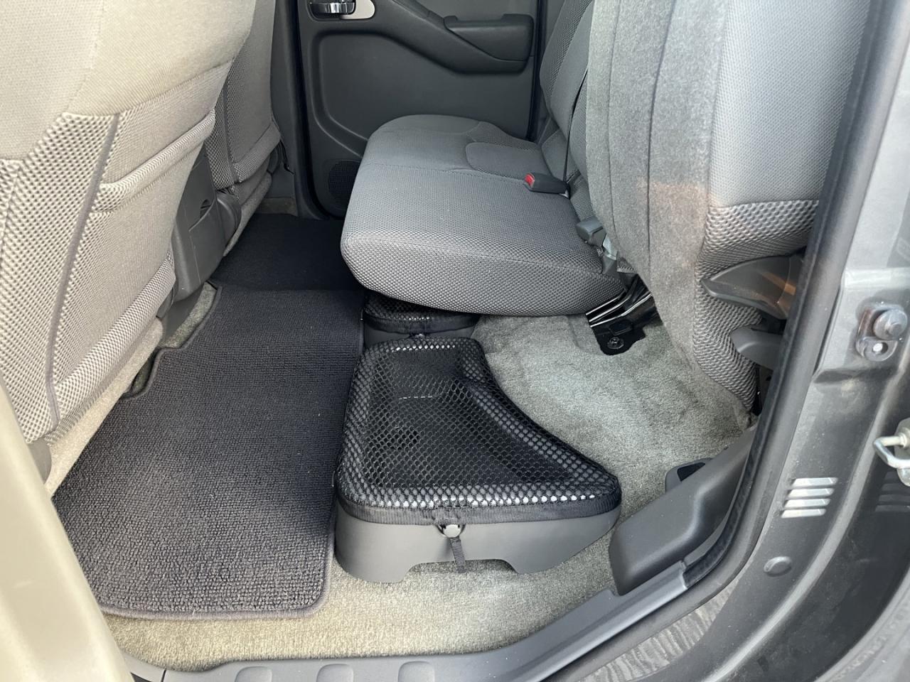 2017 Nissan Frontier SL Photo