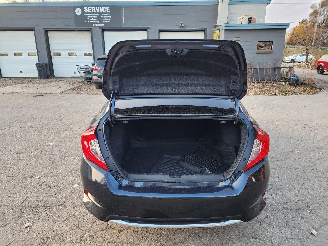 2021 Honda Civic EX l Clean Carfax l No accidents l Heated Seats Photo