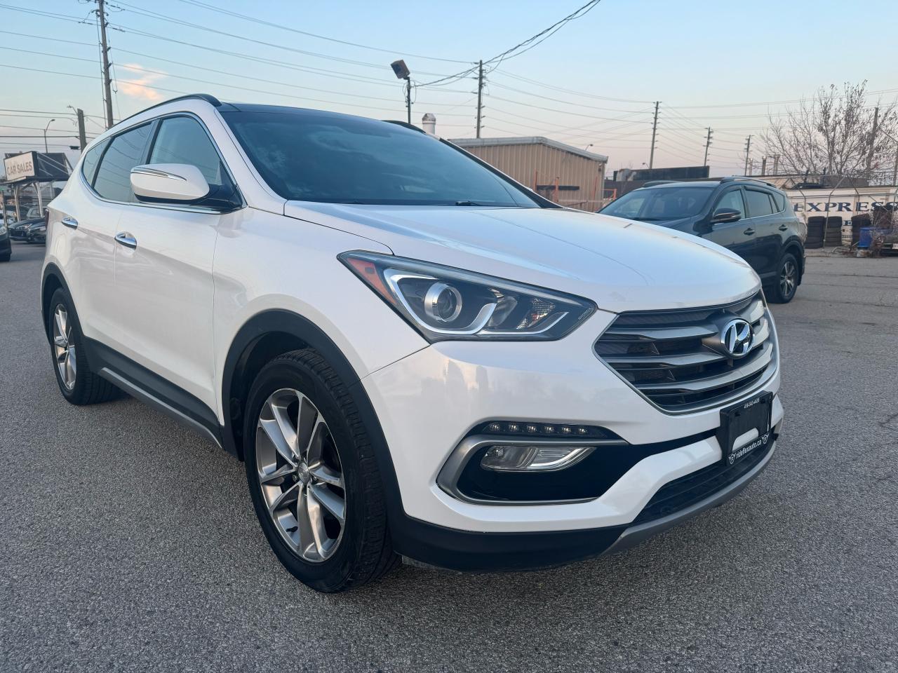 2018 Hyundai Santa Fe Sport Limited Photo2