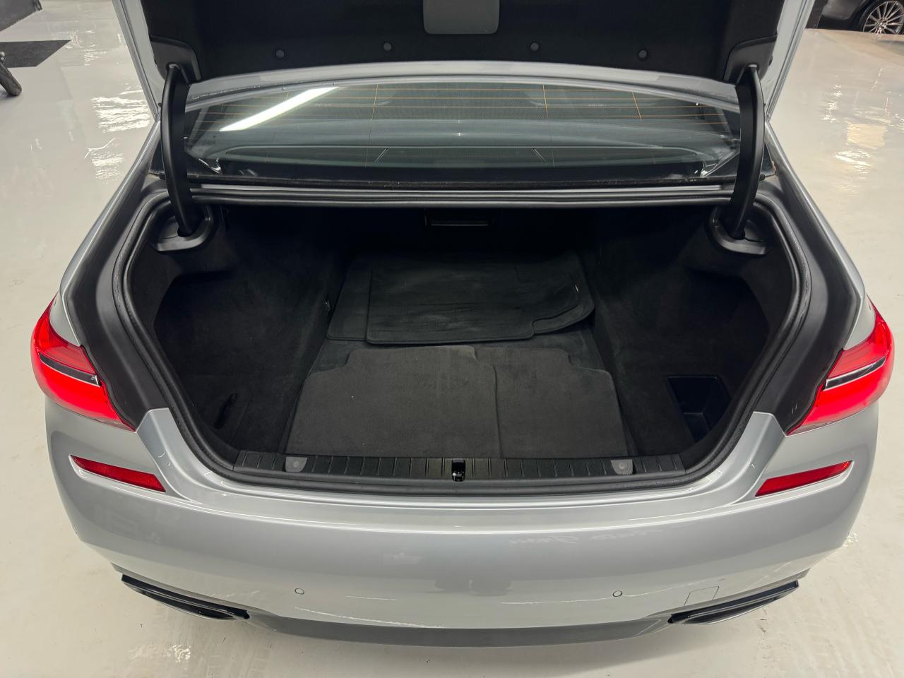 2016 BMW 750Li 750LI|M SPORT|NAV|360CAM|HK SOUND|MASSAGE SEATS| - Photo #36