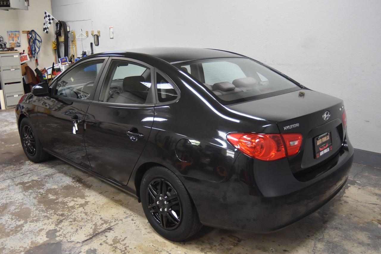 2008 Hyundai Elantra GL - Photo #5