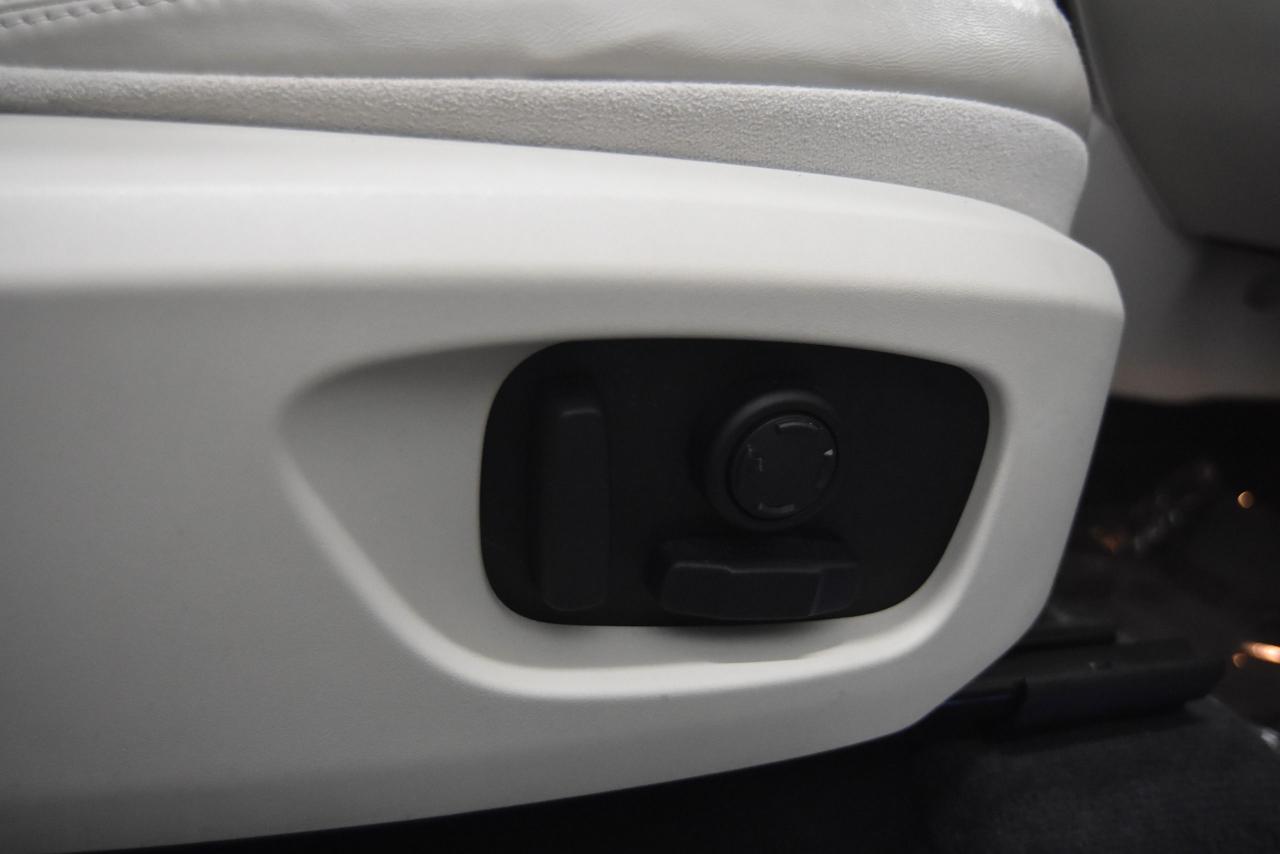 2016 Land Rover Discovery Sport HSE LUXURY - Photo #17