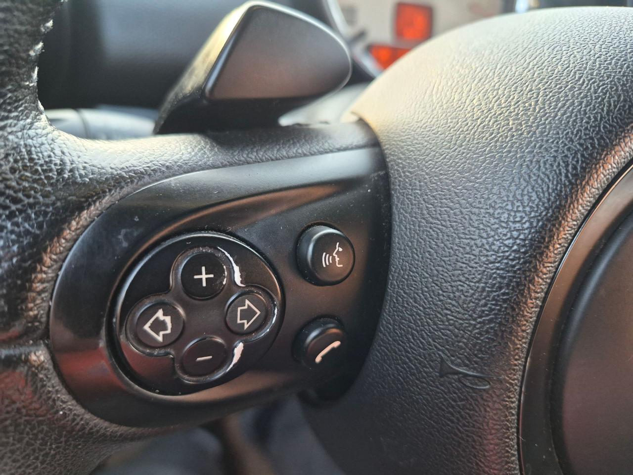 2014 MINI Cooper Countryman ALL4 S AWD, Leather, Sunroof, Nav, Htd Seats - Photo #12