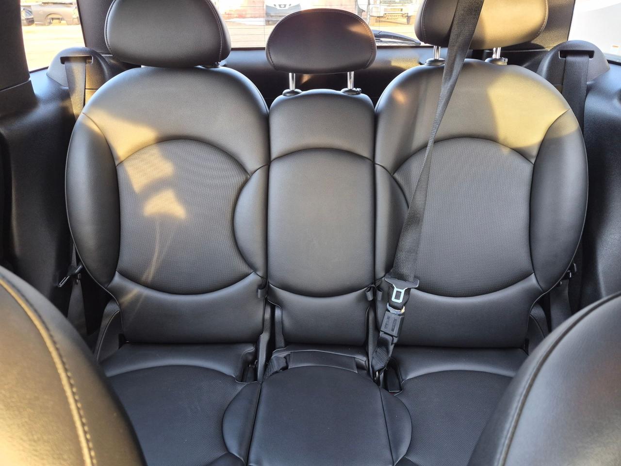 2014 MINI Cooper Countryman ALL4 S AWD, Leather, Sunroof, Nav, Htd Seats - Photo #16