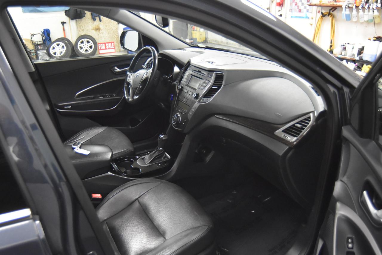 2015 Hyundai Santa Fe XL Luxury - Photo #13