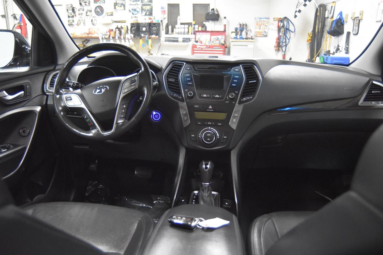 2015 Hyundai Santa Fe XL Luxury Photo