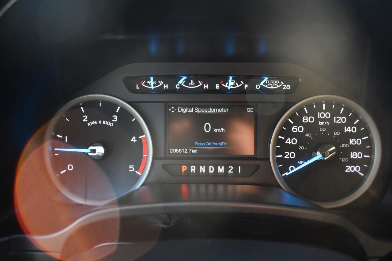 2017 Ford SUPER DUTY F-350 SRW XLT - 6.7L POWERSTROKE - BC TRUCK - Photo #11