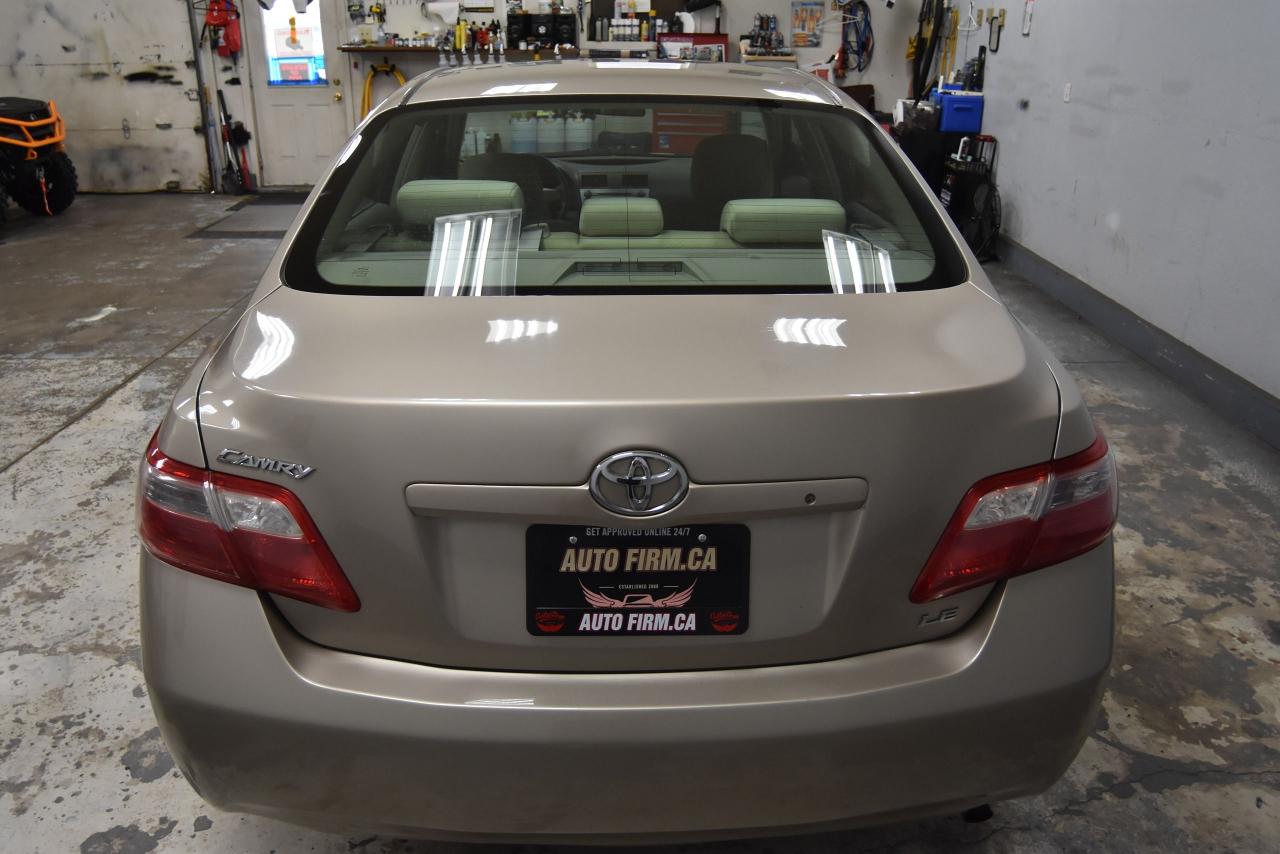 2009 Toyota Camry LE - Photo #6