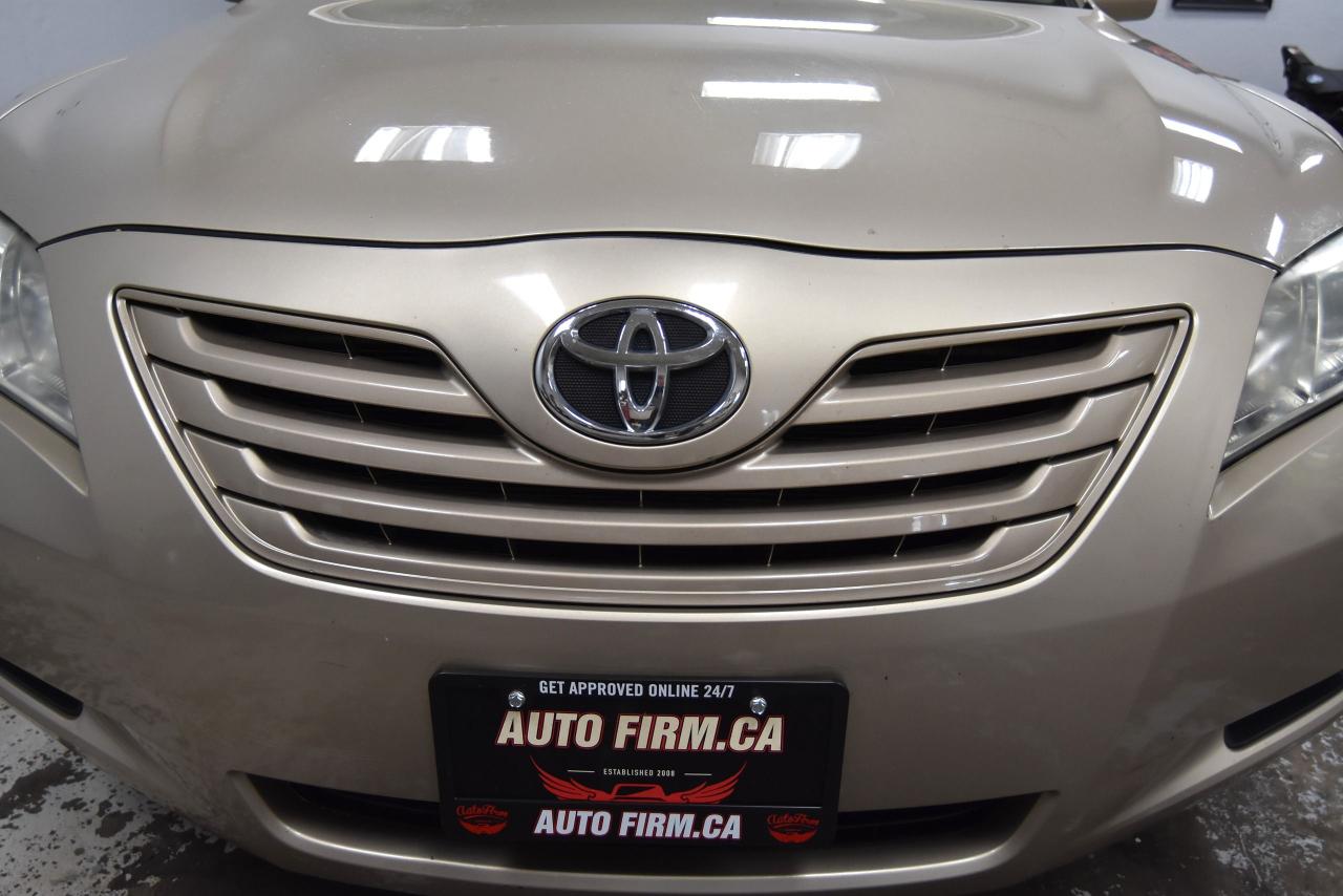 2009 Toyota Camry LE - Photo #8