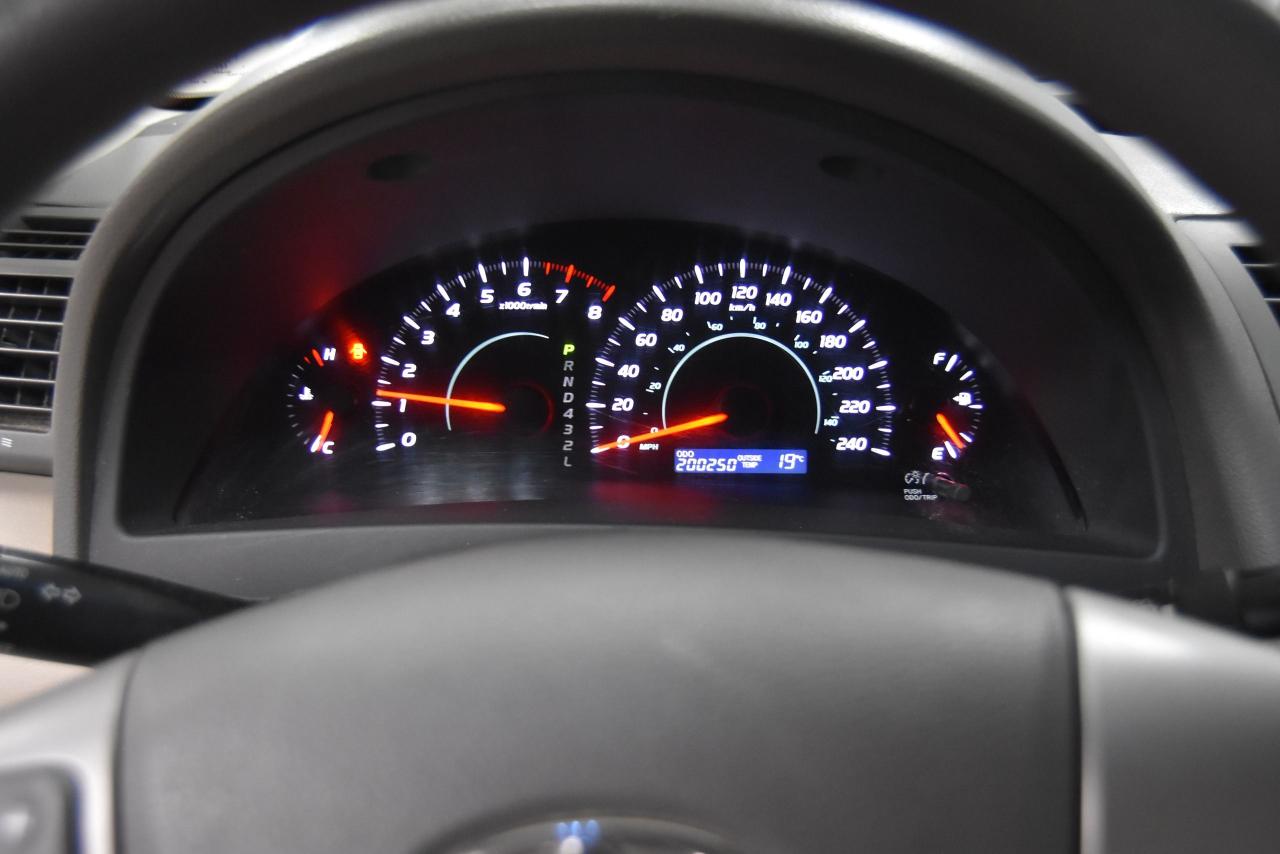 2009 Toyota Camry LE - Photo #13