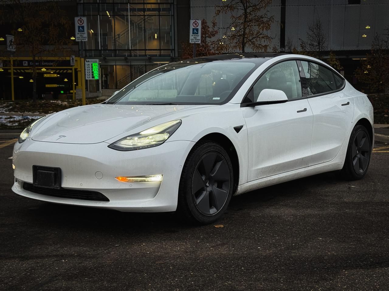 Used 2022 Tesla Model 3 Long Range | NO ACCIDENTS | CLEAN CARFAX | for sale in Mississauga, ON