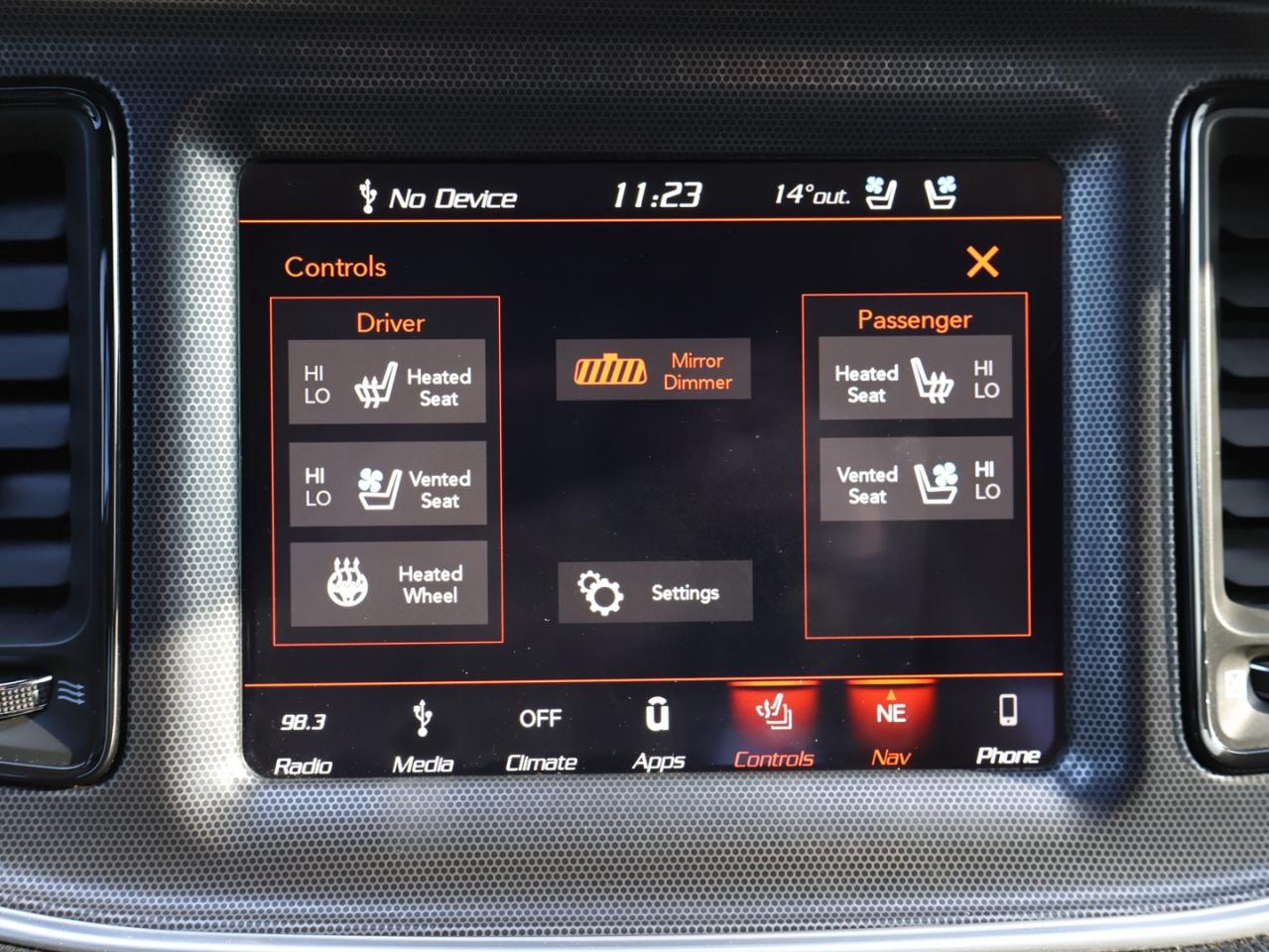 2018 Dodge Challenger SRT 392 CERTIFIED *ACCIDENT FREE*DODGE MAINTAIN* CAMERA NAV BLUETOOTH LEATHER COOL/HEA SEATS/STEEIRNG B.SPOT CRUISE ALLOYS - Photo #20