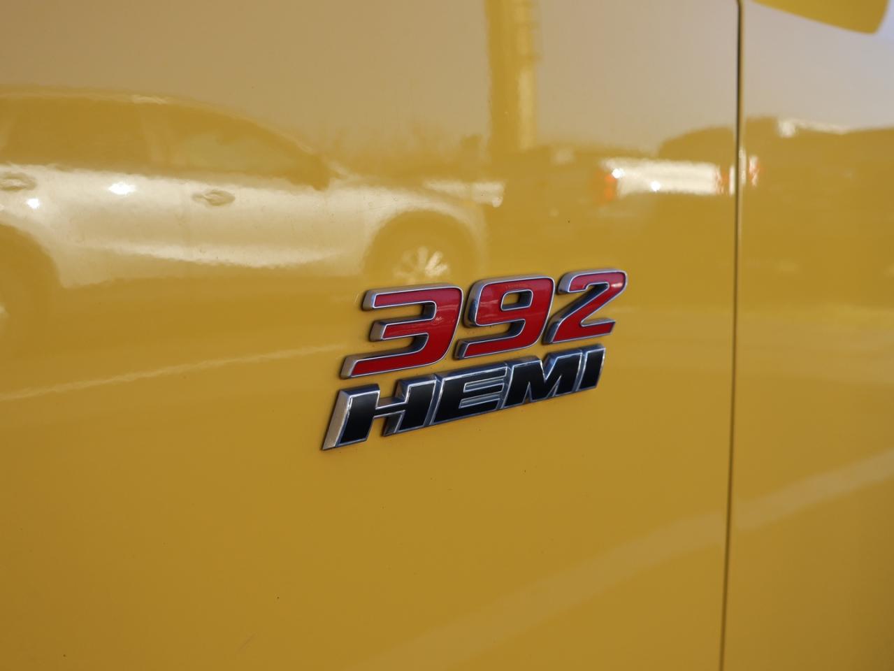 2018 Dodge Challenger SRT 392 CERTIFIED *ACCIDENT FREE*DODGE MAINTAIN* CAMERA NAV BLUETOOTH LEATHER COOL/HEA SEATS/STEEIRNG B.SPOT CRUISE ALLOYS - Photo #46