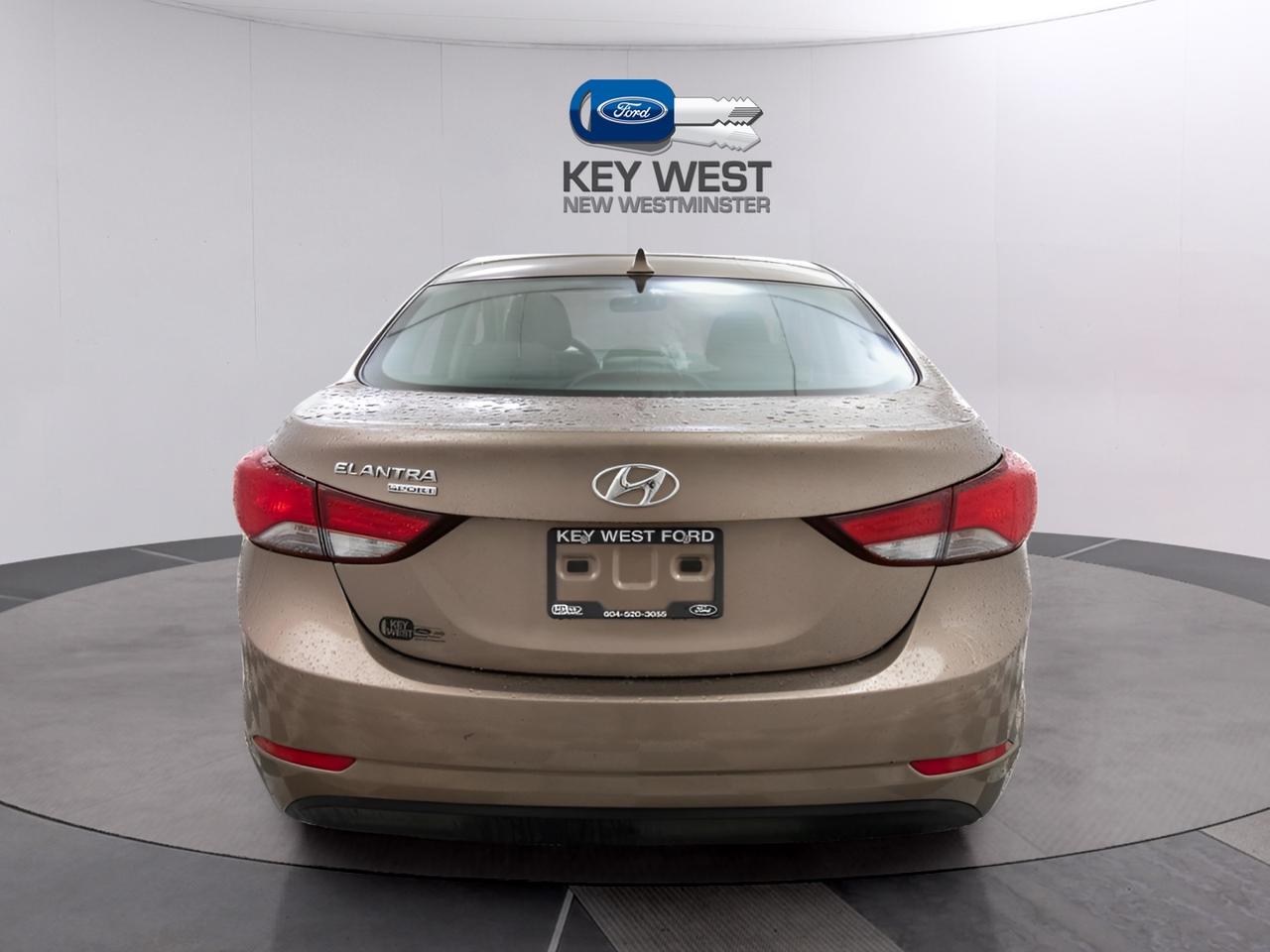 2015 Hyundai Elantra Sport Appearance *LOW KM'S!* Photo3