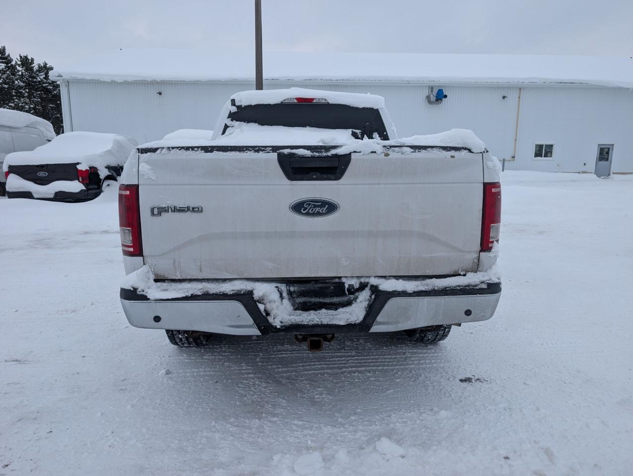 2016 Ford F-150 4WD SUPERCREW 145" XLT Photo