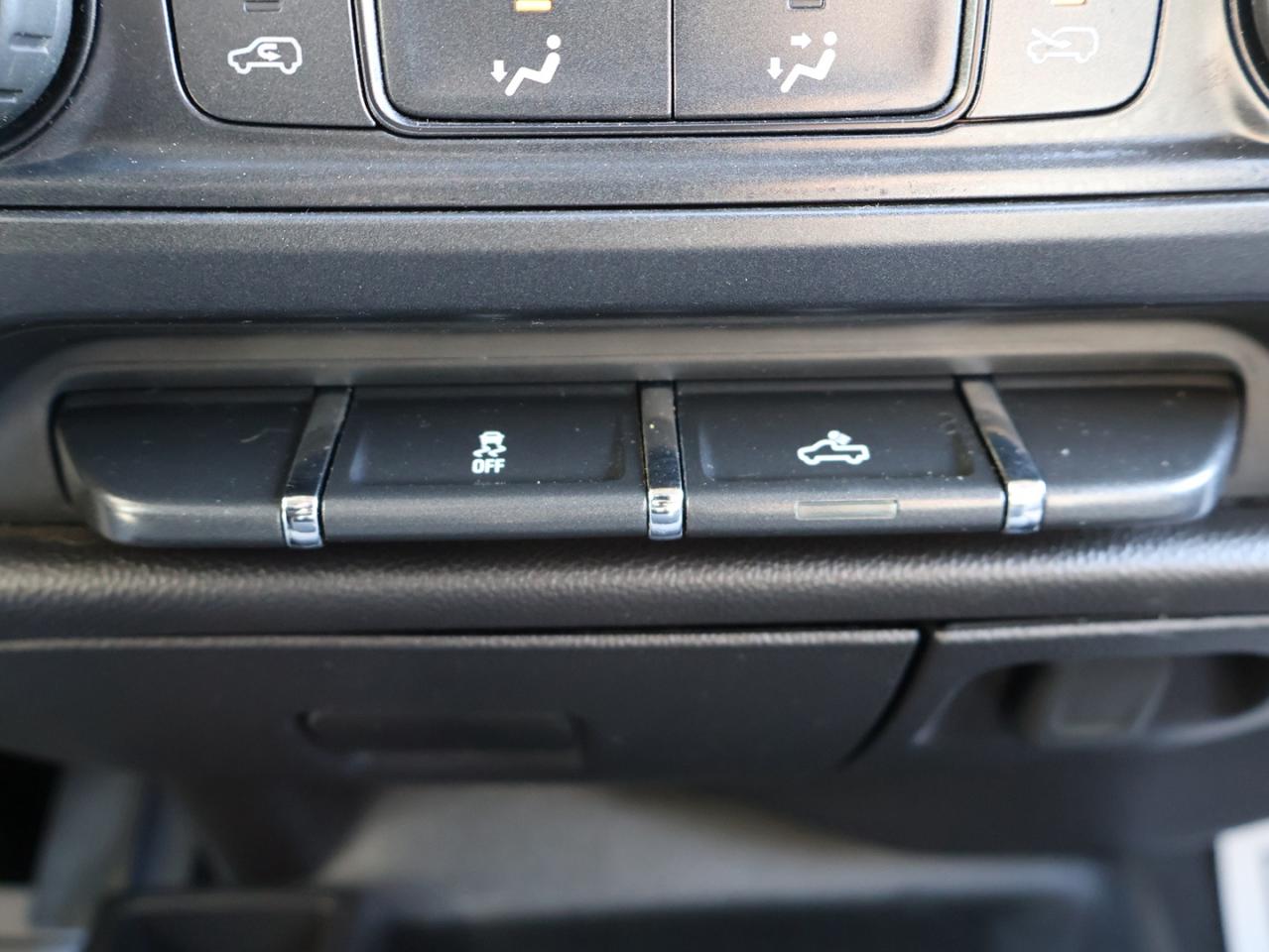 2016 GMC Sierra 1500 V8 4WD CERTIFIED *ACCIDENT FREE*SERVICE RECORDS* BED LINER BLUETOOTH CRUISE CHROME - Photo #21