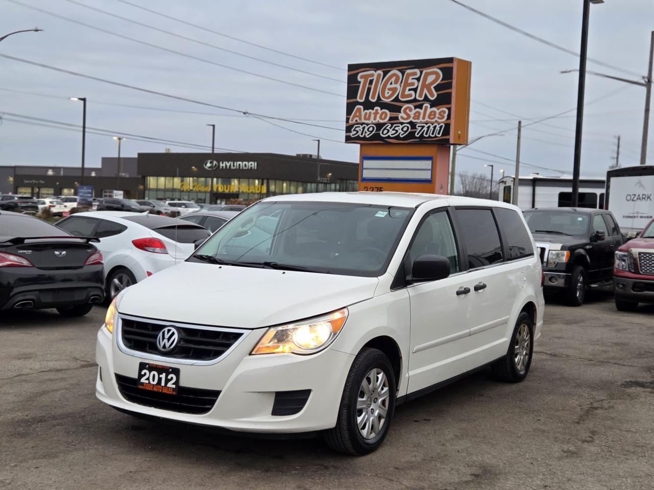 2012 Volkswagen Routan TRENDLINE, 7 PASSENGER, ONLY 52KMS, 3.6L V6, CERT - Photo #1