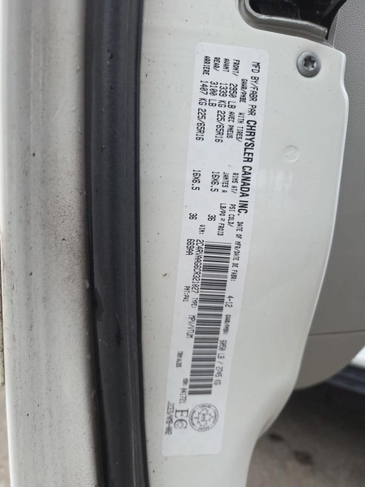 2012 Volkswagen Routan TRENDLINE, 7 PASSENGER, ONLY 52KMS, 3.6L V6, CERT - Photo #17