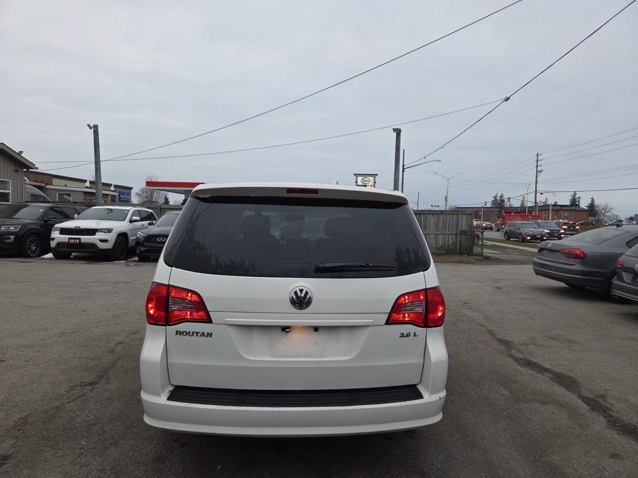 2012 Volkswagen Routan TRENDLINE, 7 PASSENGER, ONLY 52KMS, 3.6L V6, CERT - Photo #4