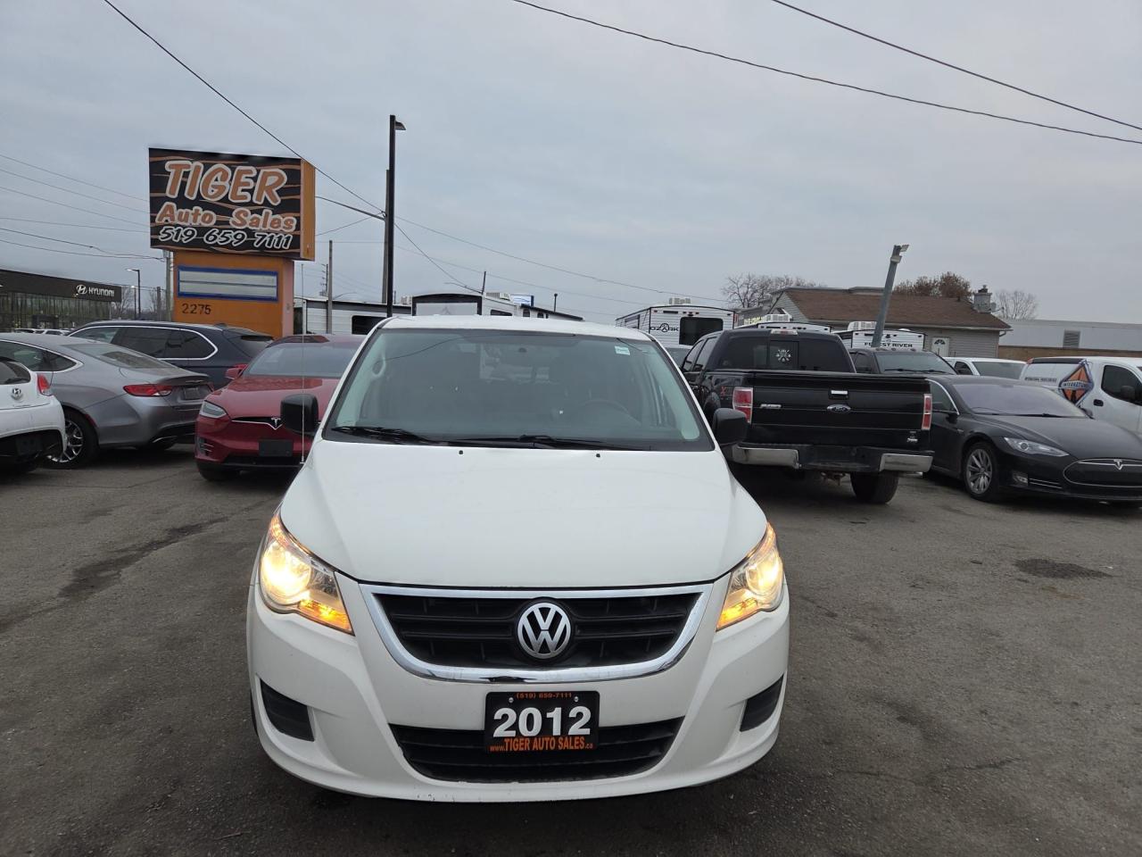2012 Volkswagen Routan TRENDLINE, 7 PASSENGER, ONLY 52KMS, 3.6L V6, CERT - Photo #8