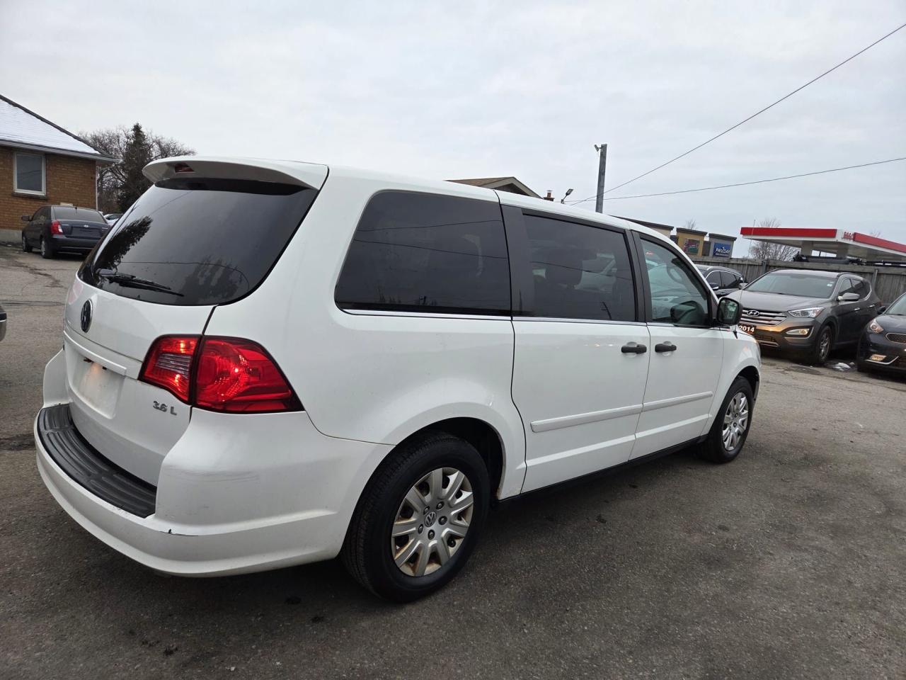 2012 Volkswagen Routan TRENDLINE, 7 PASSENGER, ONLY 52KMS, 3.6L V6, CERT - Photo #5
