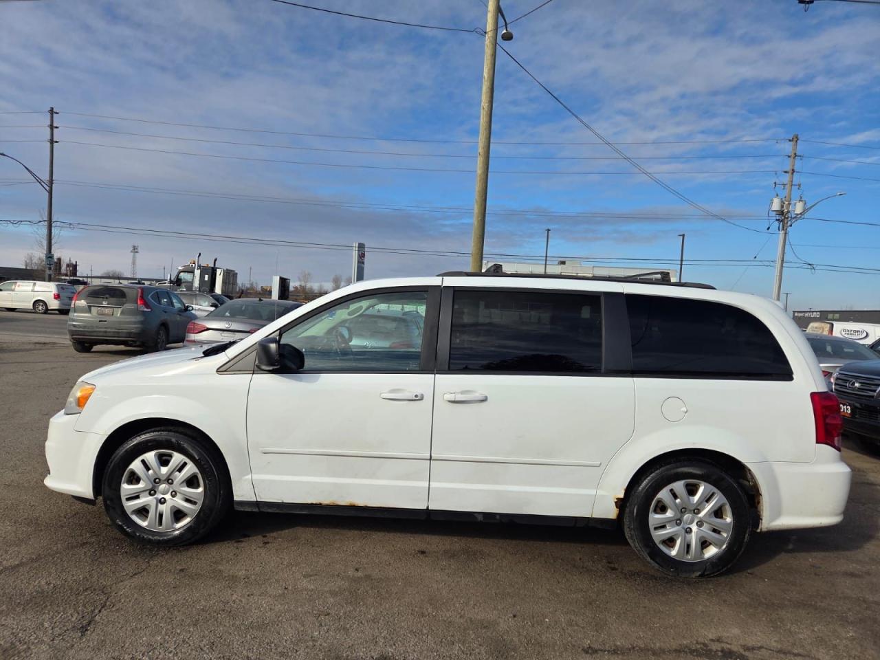 2014 Dodge Grand Caravan SXT, 7 PASSENGER, MINIVAN, DRIVES GREAT, AS IS - Photo #2