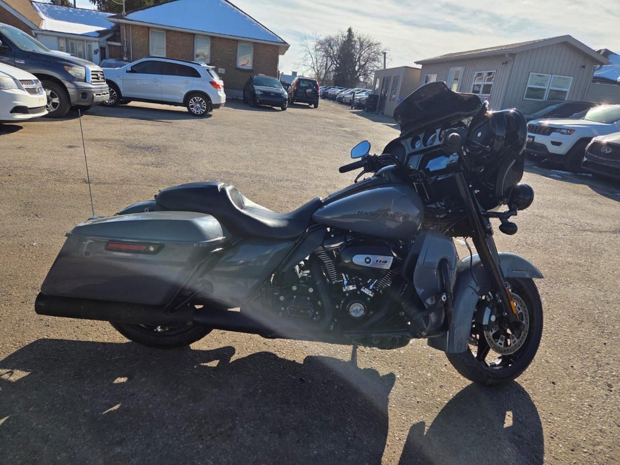 2022 Harley-Davidson Ultra LIMITED, 114CI, EXHAUST, BLACKED OUT, LIGHT DAMAGE - Photo #10