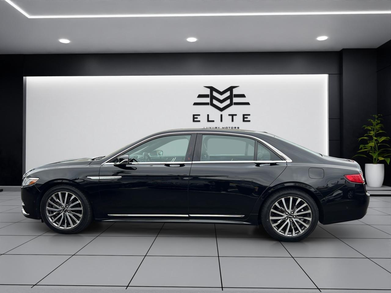2017 Lincoln Continental SELECT AWD - LEATHER - NAVI - BACK-UP-CAM !! Photo