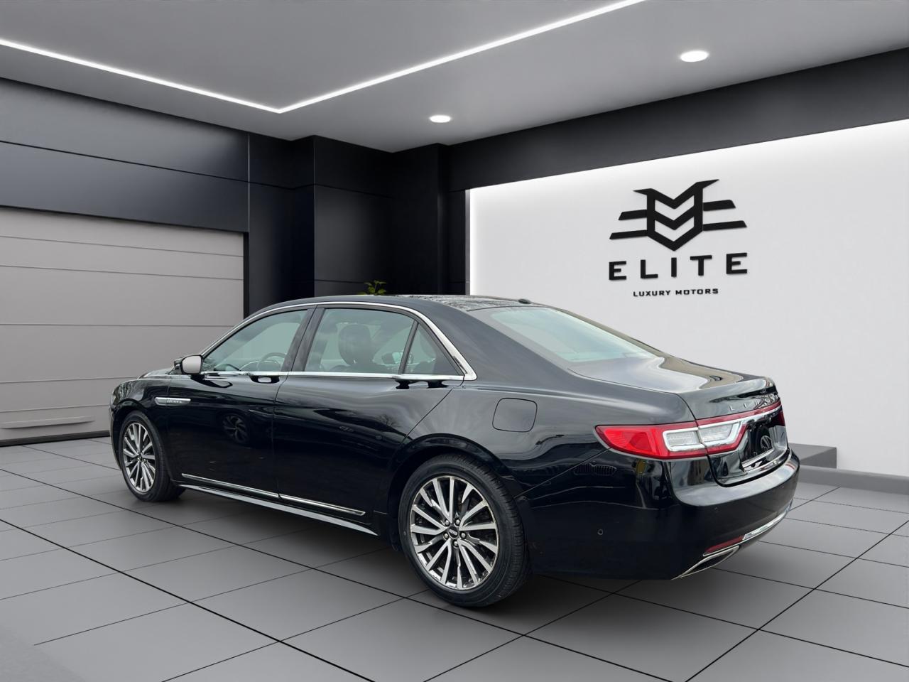 2017 Lincoln Continental SELECT AWD - LEATHER - NAVI - BACK-UP-CAM !! Photo