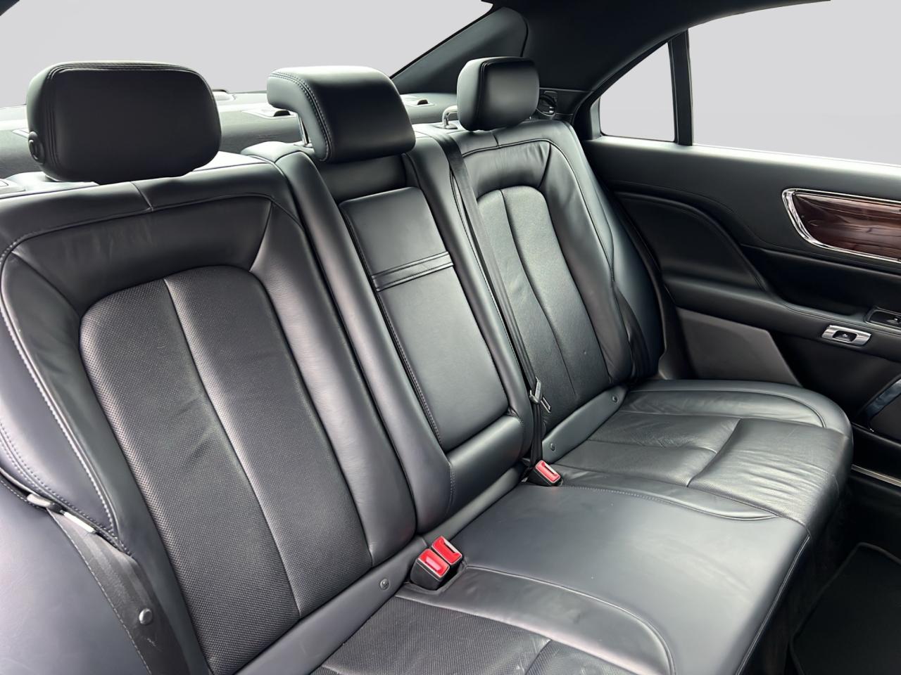 2017 Lincoln Continental SELECT AWD - LEATHER - NAVI - BACK-UP-CAM !! Photo