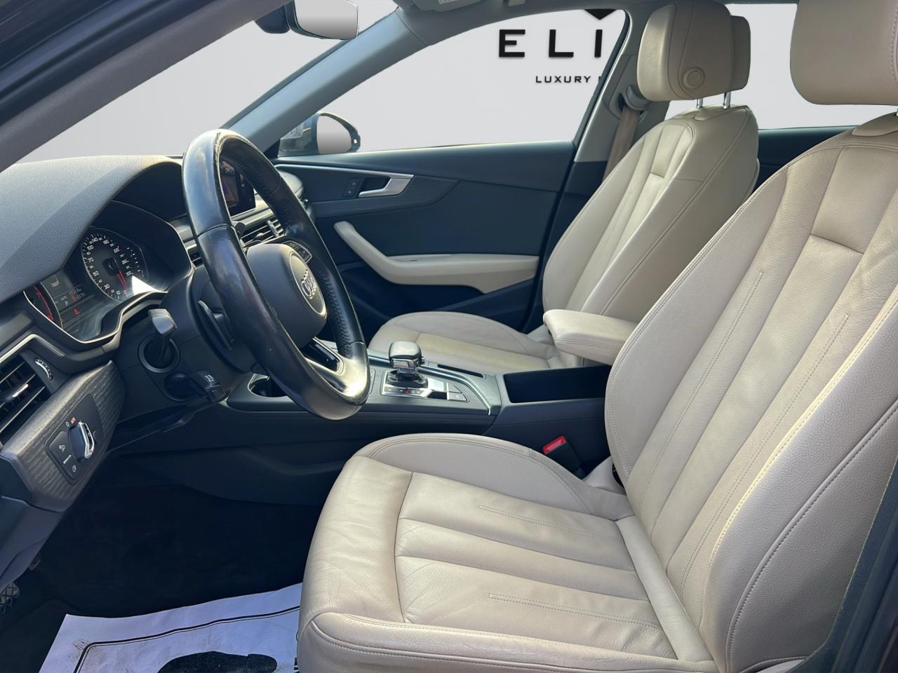 2017 Audi A4 PROGRESSIV QUATTRO - NAVIGATION SYSTEM - LEATHER !! Photo