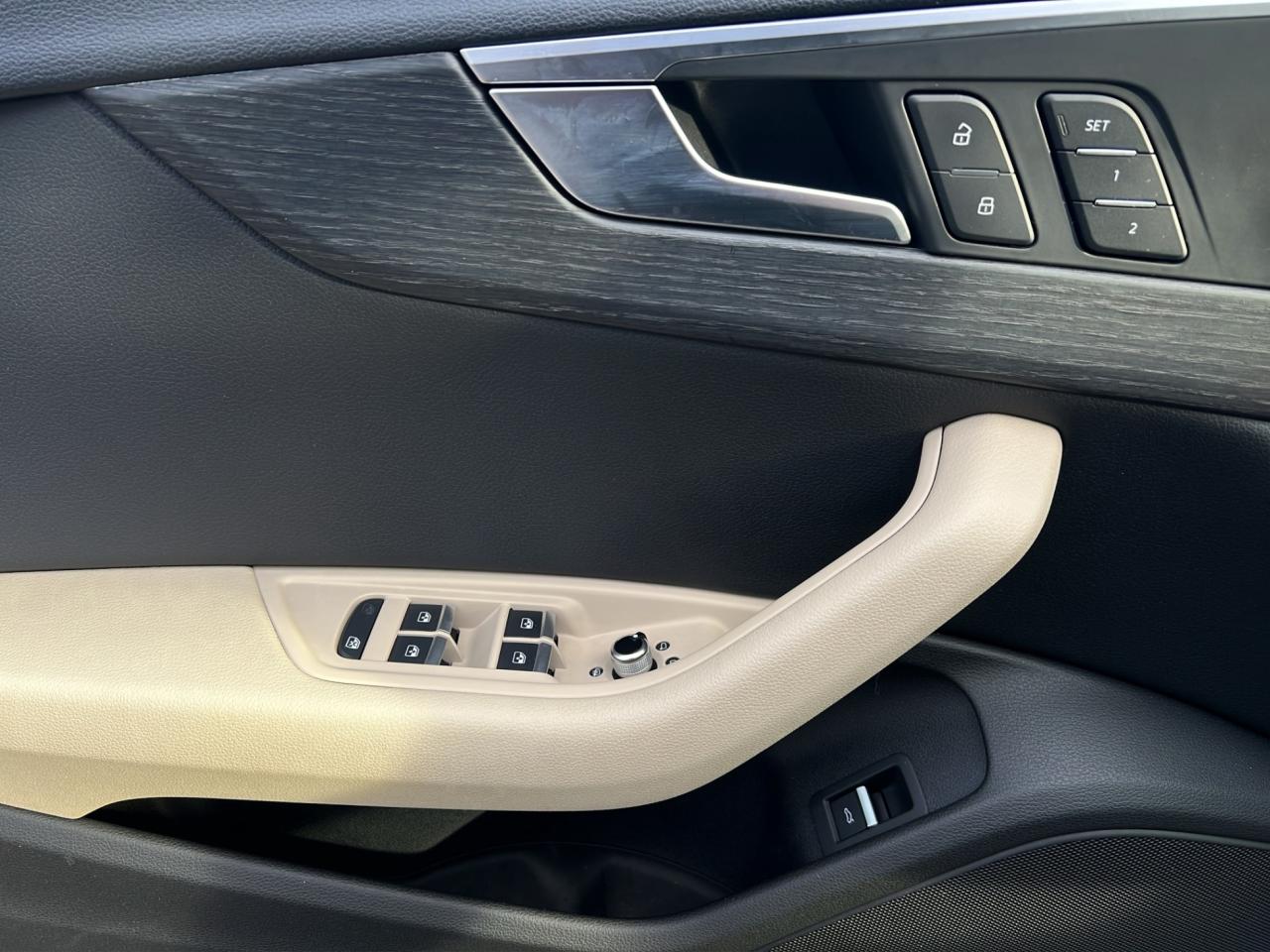 2017 Audi A4 PROGRESSIV QUATTRO - NAVIGATION SYSTEM - LEATHER !! Photo