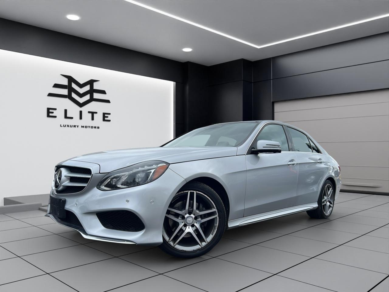 2015 Mercedes-Benz E-Class E400 4MATIC - AMG PKG - NAVI - LEATHER - 71,000KMS !! Photo