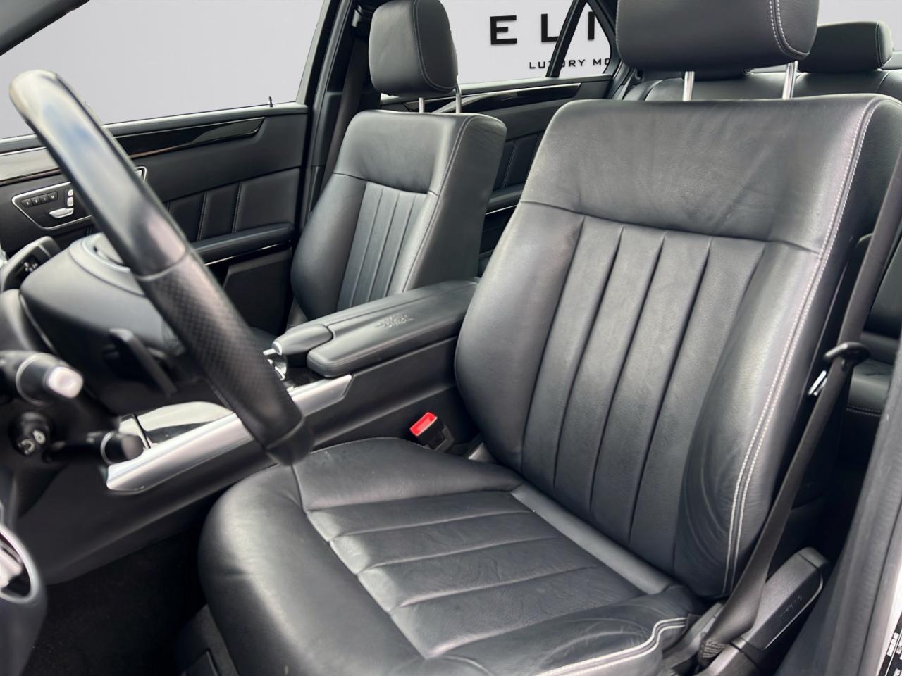 2015 Mercedes-Benz E-Class E400 4MATIC - AMG PKG - NAVI - LEATHER - 71,000KMS !! Photo