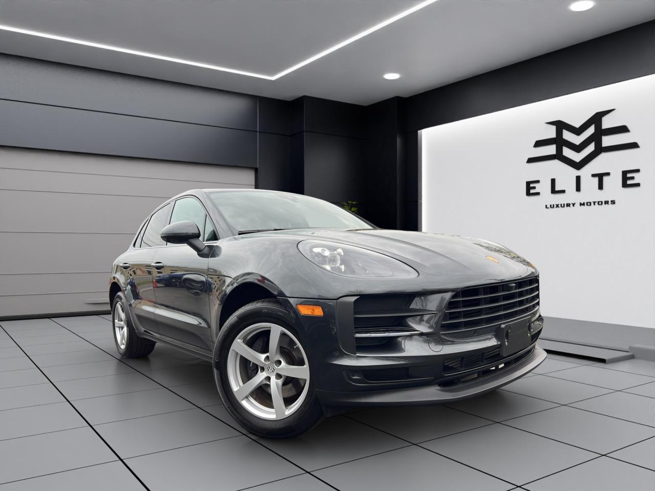 Used 2020 Porsche Macan AWD - Navigation System - Reverse Camera !!! for sale in Burlington, ON