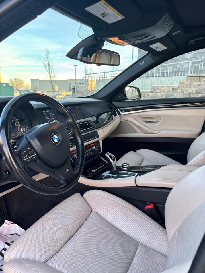 2011 BMW 550i xDrive | NEW YEAR SPECIAL! Photo