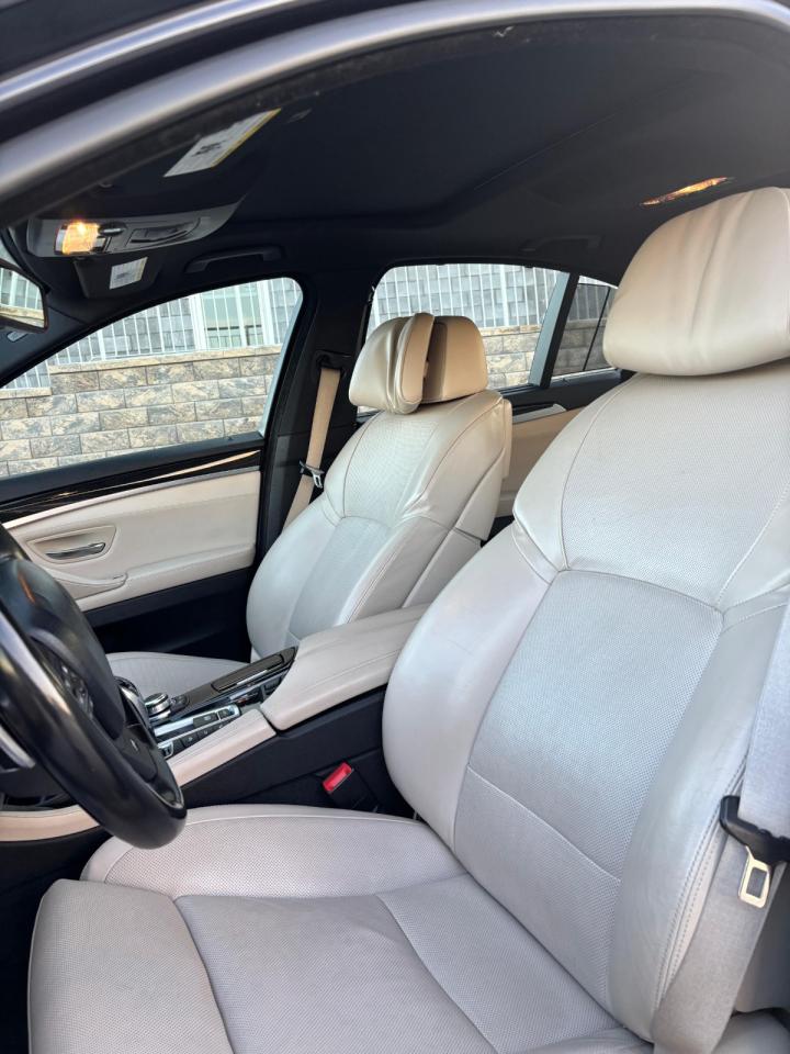 2011 BMW 550i xDrive | NEW YEAR SPECIAL! Photo