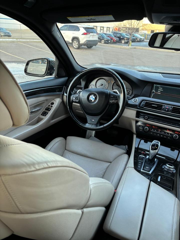 2011 BMW 550i xDrive | NEW YEAR SPECIAL! Photo