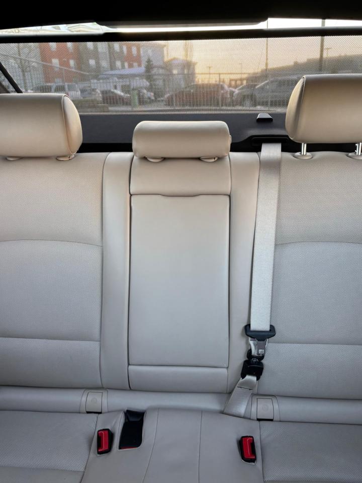 2011 BMW 550i xDrive | NEW YEAR SPECIAL! Photo