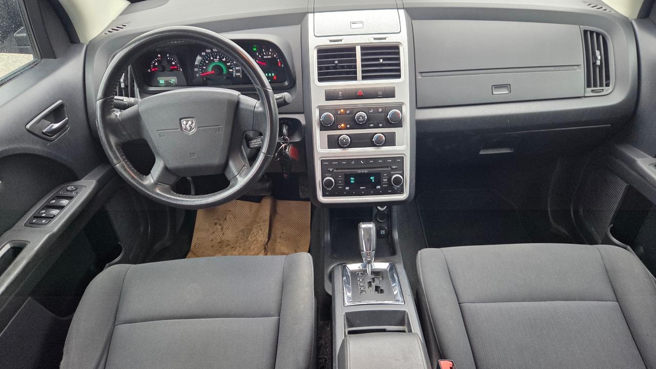 2010 Dodge Journey SXT 7 Pass. CERTIFIED - Photo #13