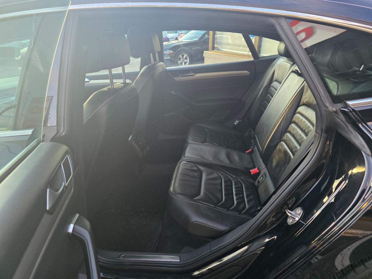 2019 Volkswagen Arteon 2.0 TSI R-Line | One Owner | BC CAR Photo