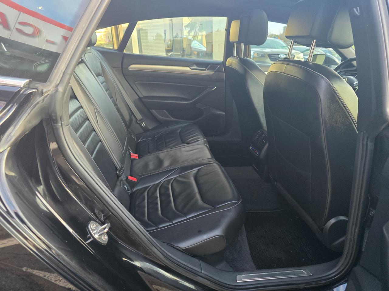 2019 Volkswagen Arteon 2.0 TSI R-Line | One Owner | BC CAR Photo