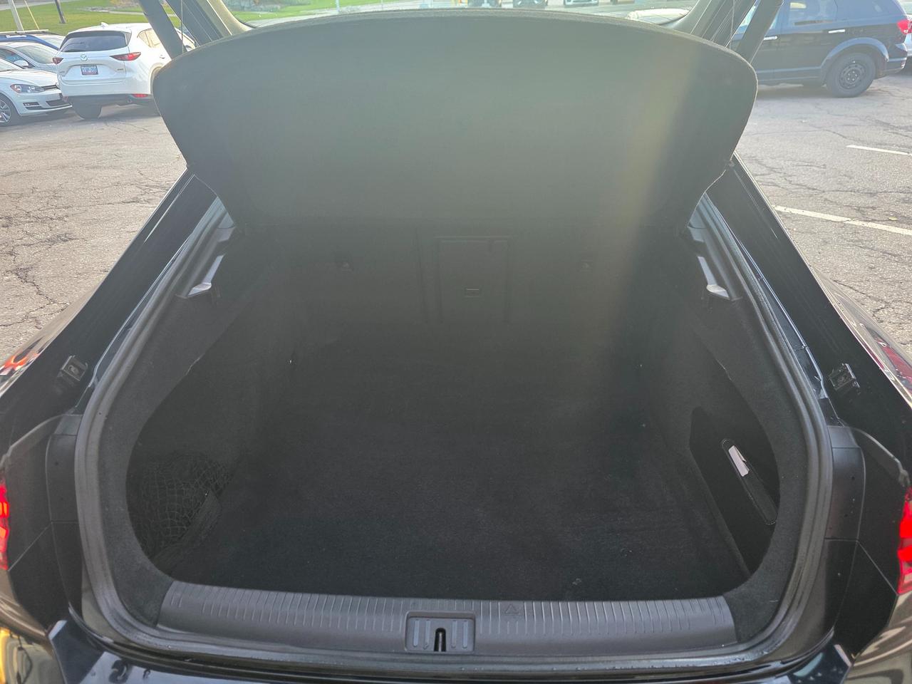 2019 Volkswagen Arteon 2.0 TSI R-Line | One Owner | BC CAR Photo