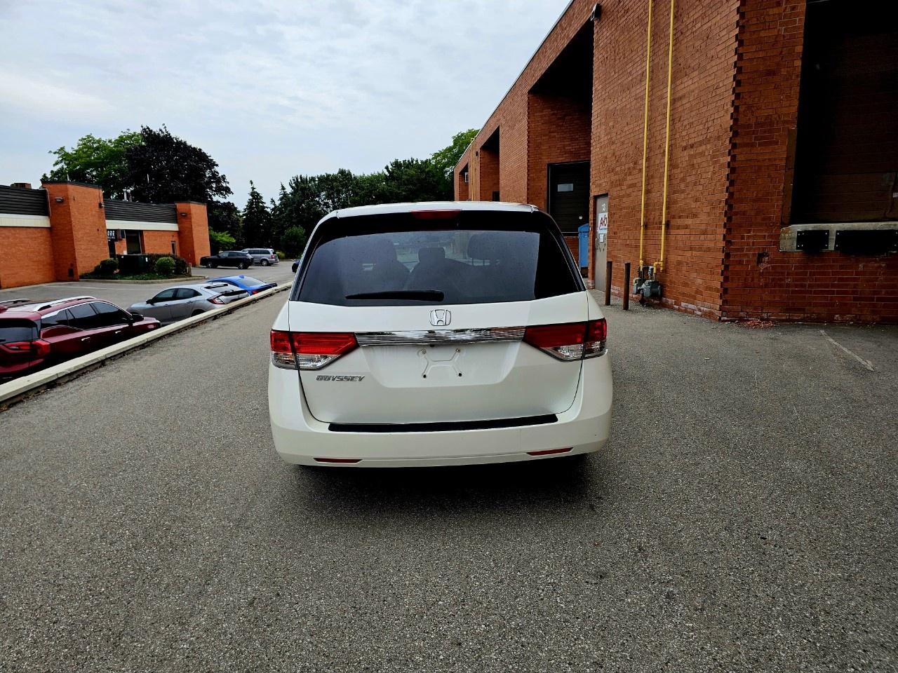 2017 Honda Odyssey EX Photo