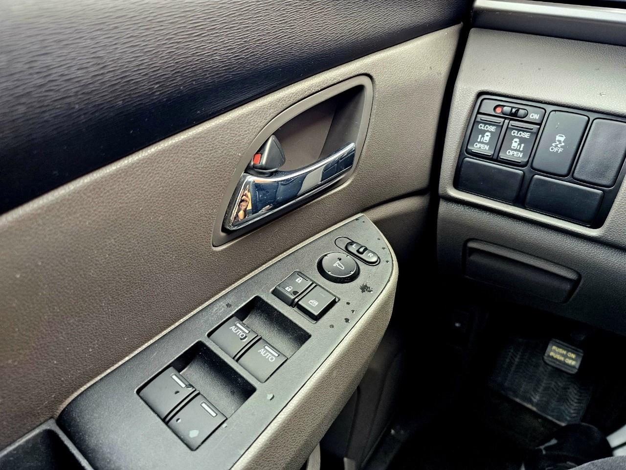 2017 Honda Odyssey EX Photo