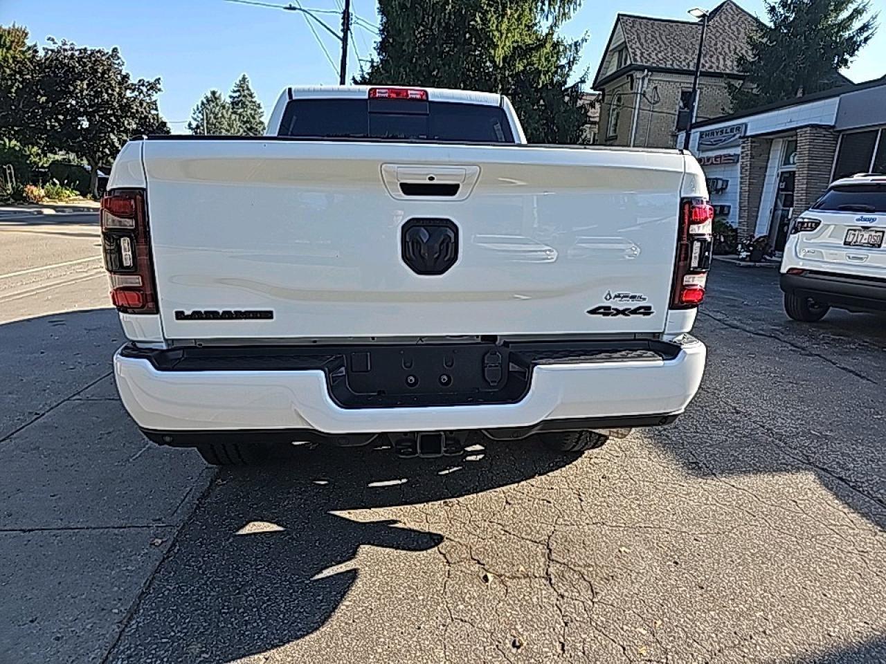 2024 RAM 3500 Laramie, Night edition Photo3