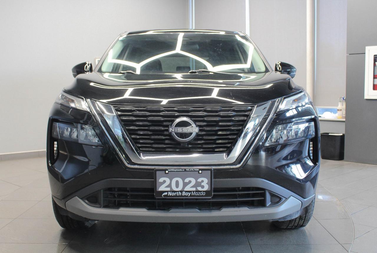 2023 Nissan Rogue HEATED STEERING WHEEL/SEATS - APPLE CARPLAY AND ANDROID AUTO - CLOTH UPHOLSTERY Photo2